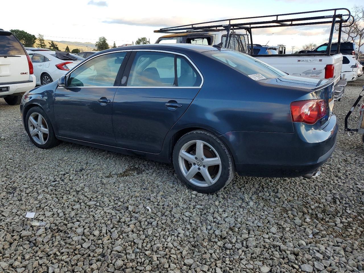 2008 Volkswagen Jetta Se - Image 2