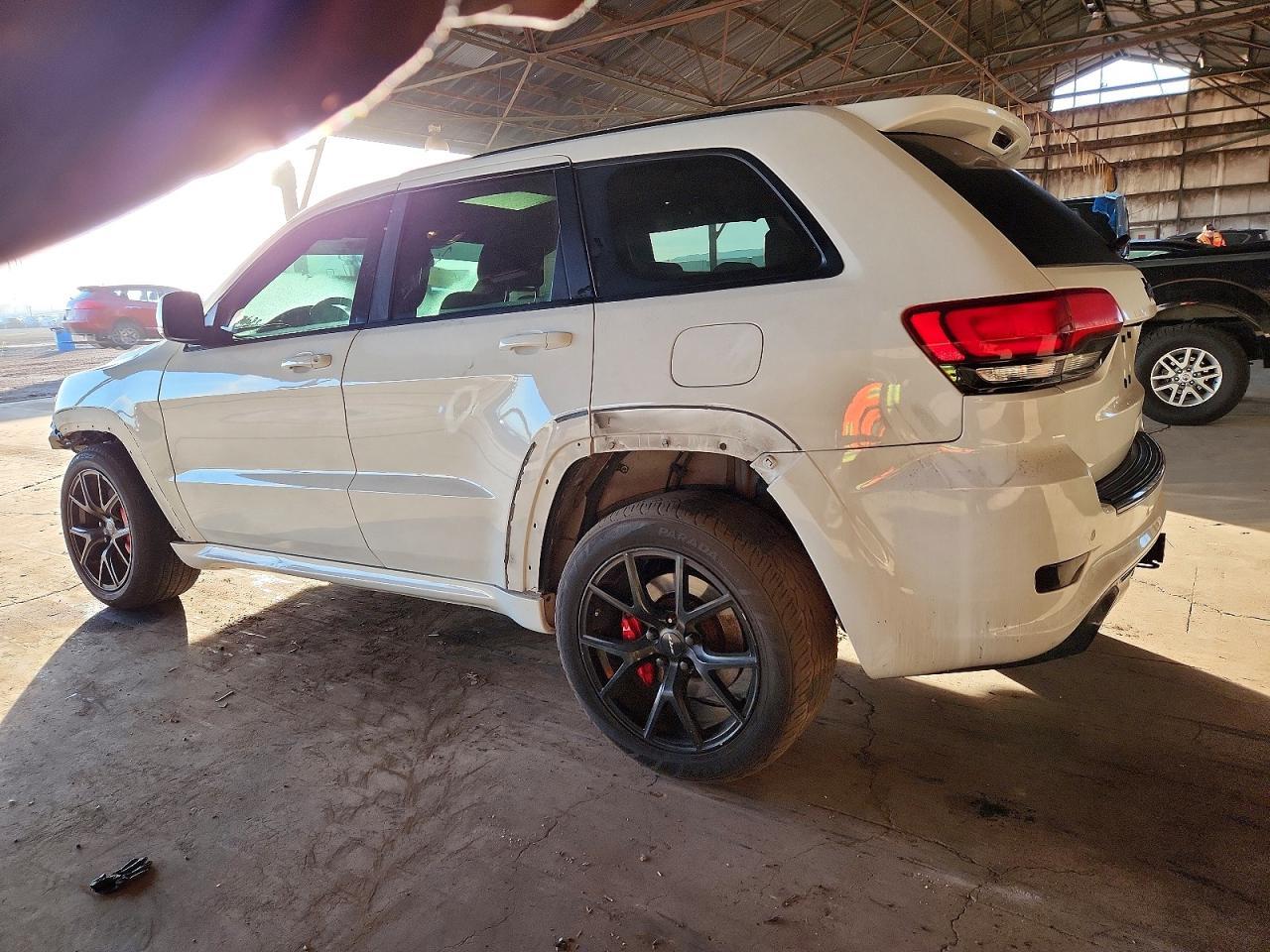 2016 Jeep Grand Cherokee Srt-8 - Фото 2