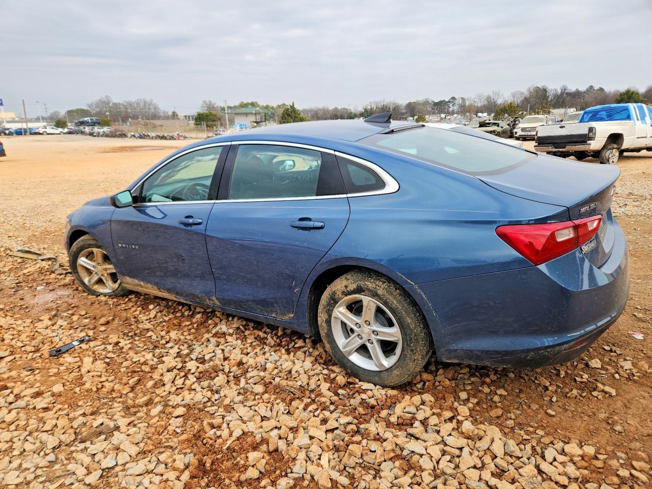 2024 Chevrolet Malibu Ls - Image 2