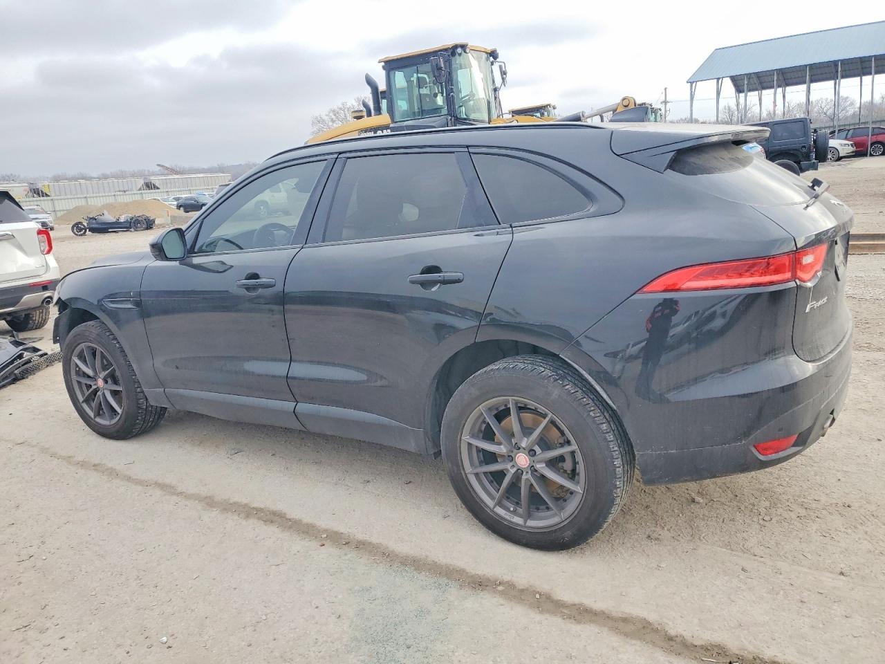 2019 Jaguar F-Pace Premium - Image 2