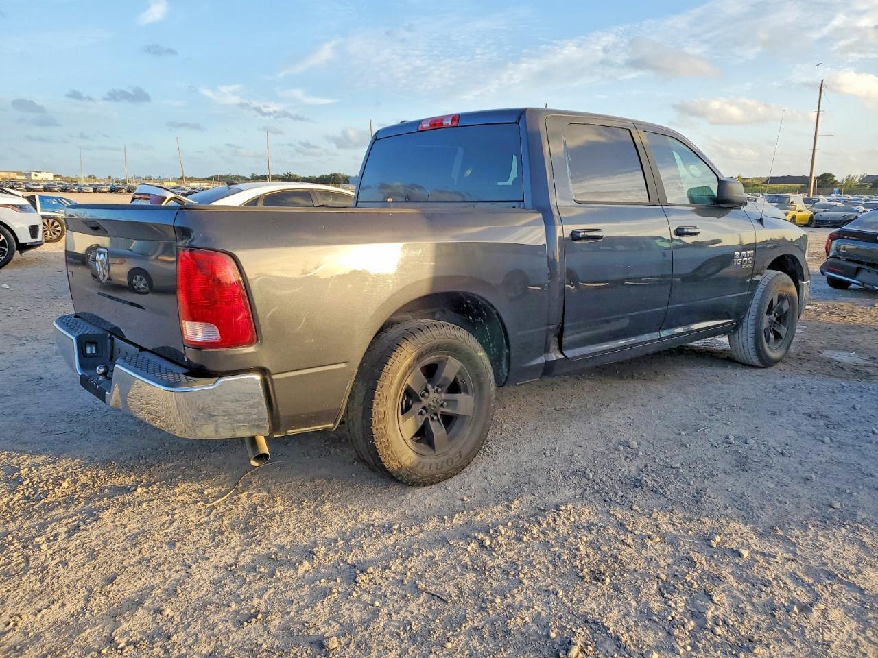 2021 Ram 1500 Classic Slt - Image 3