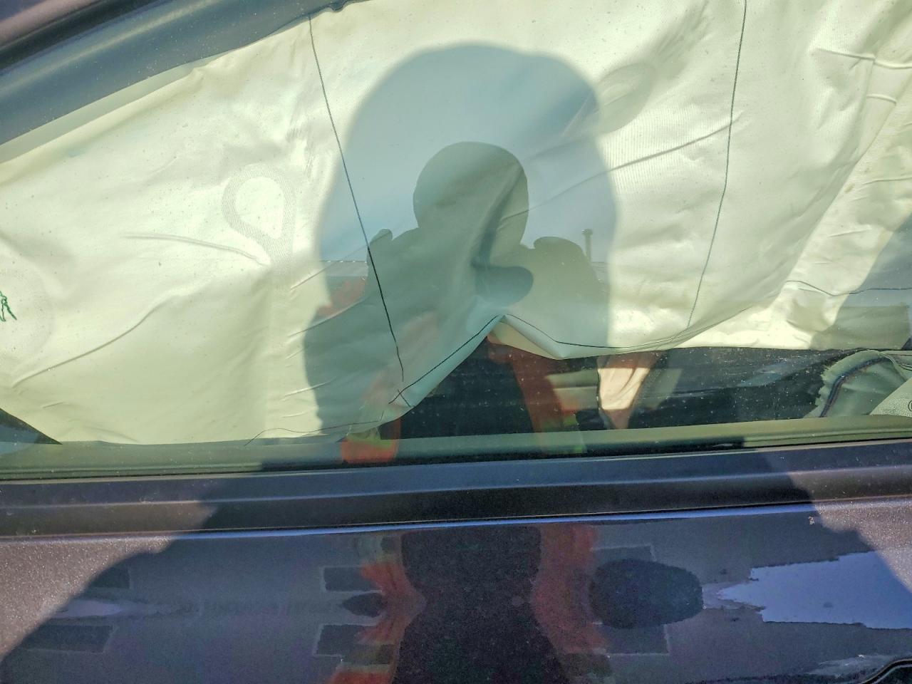 2025 Tesla Model 3 - Фото 7