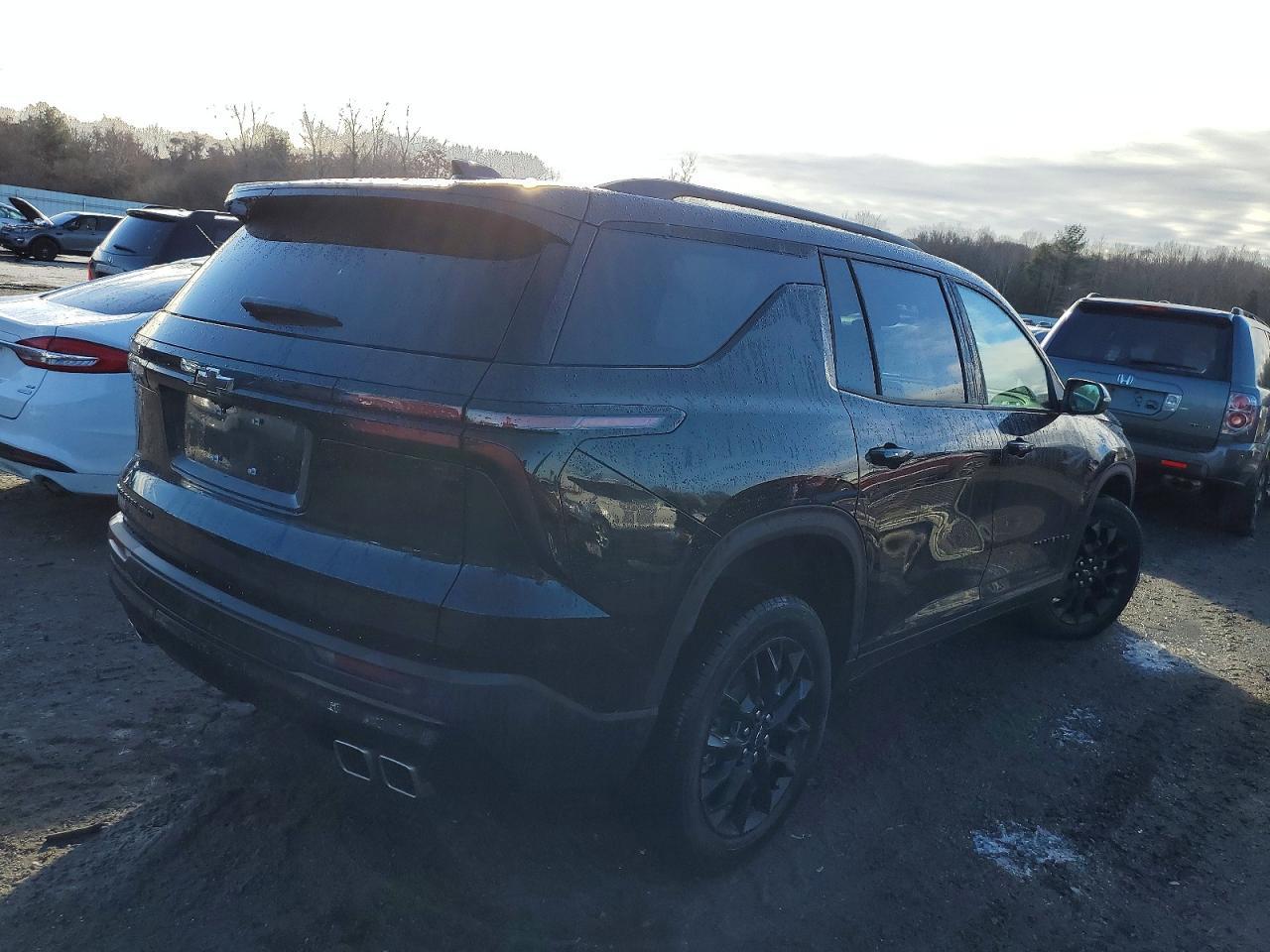 2025 Chevrolet Traverse Lt - Фото 3