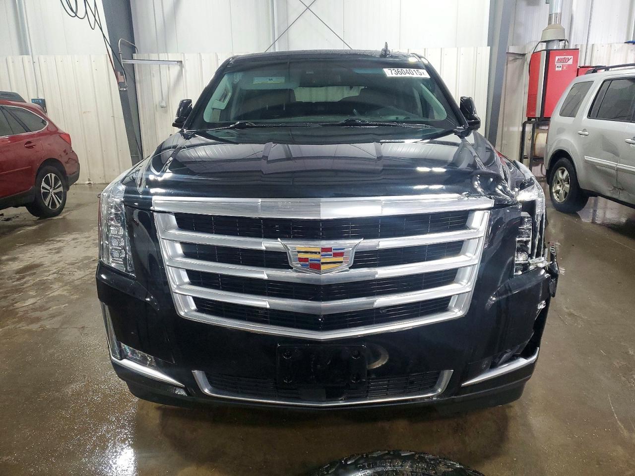 2018 Cadillac Escalade Premium Luxury - Фото 5