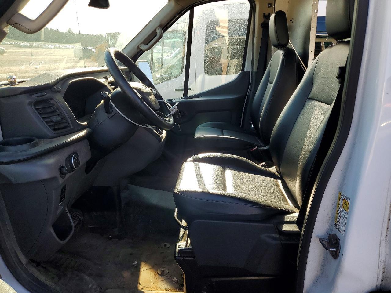 2022 Ford Transit 250 Utility / Service Van - Фото 7