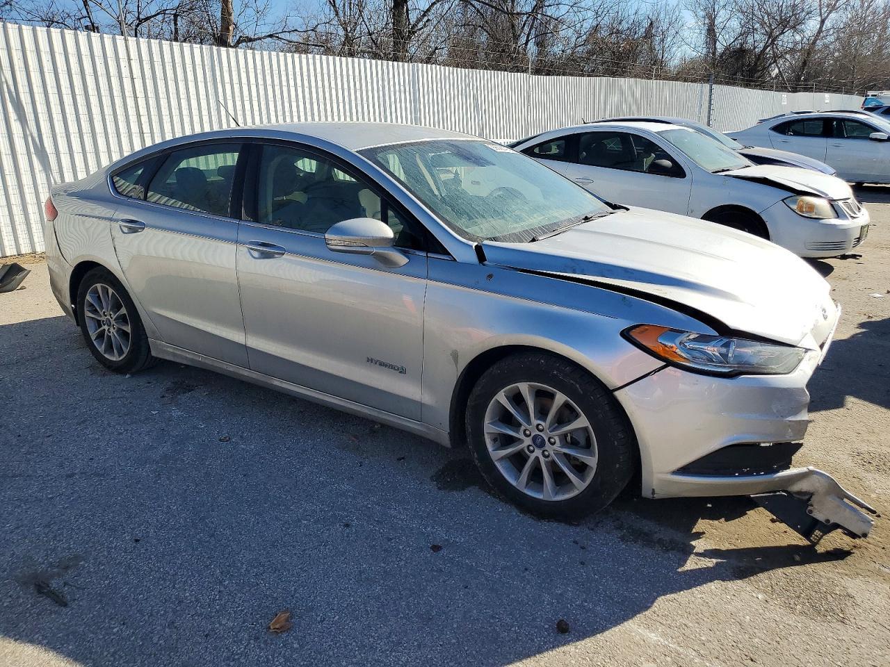 2017 Ford Fusion Se Hybrid - Image 4