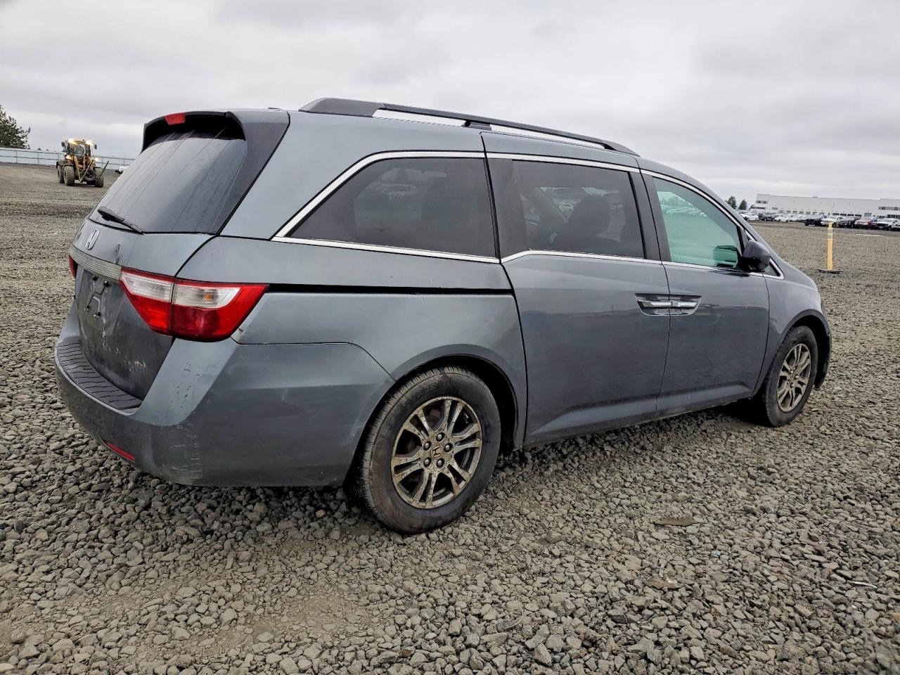 2011 Honda Odyssey Exl - Image 3