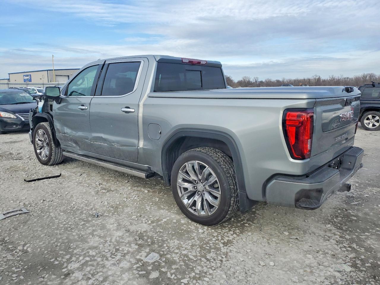 2024 GMC Sierra K1500 Denali - Фото 2