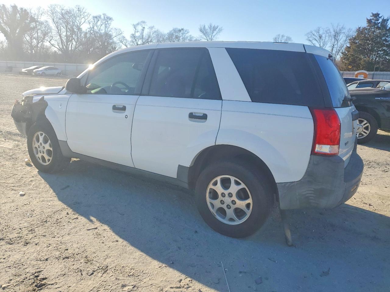 2003 Saturn Vue - Image 2