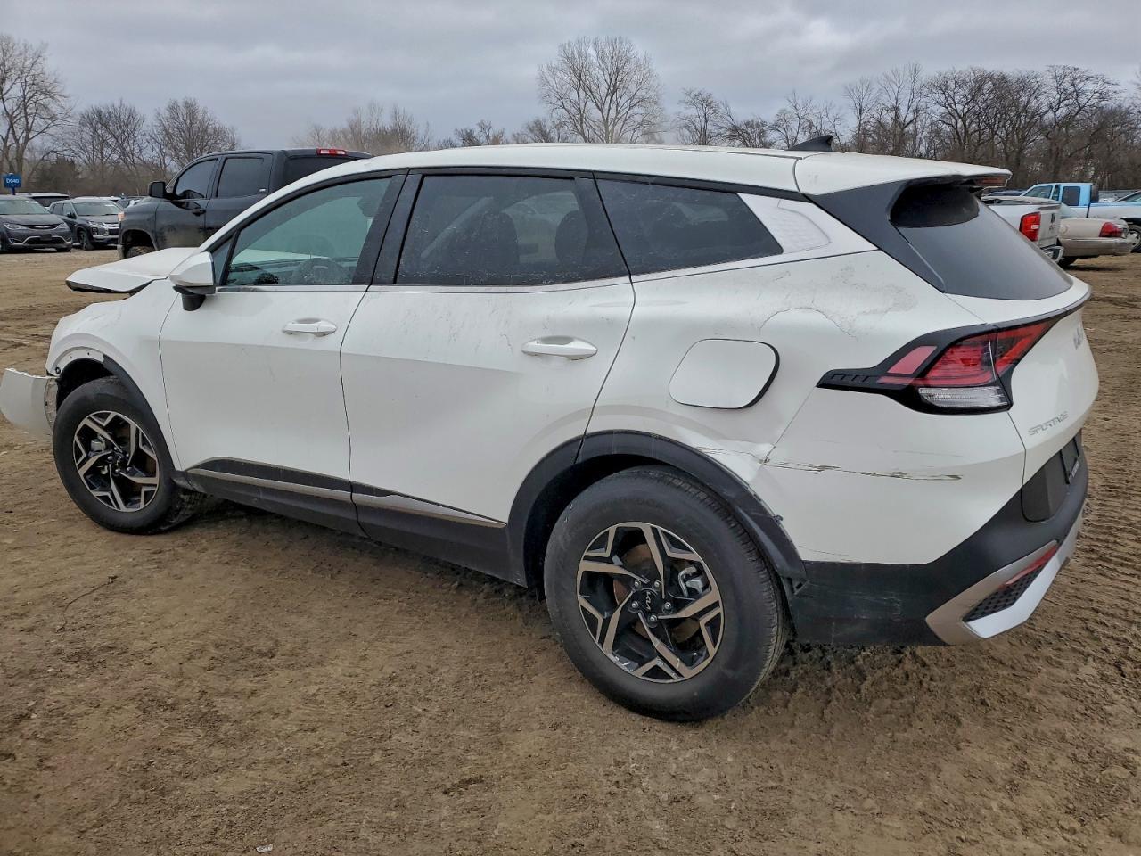 2025 Kia Sportage Lx - Image 2