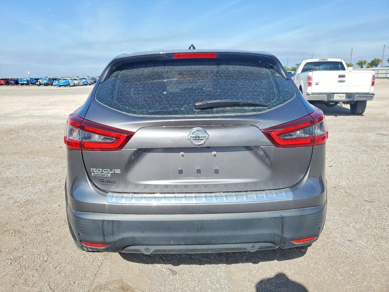 2020 Nissan Rogue Sport S - Image 6