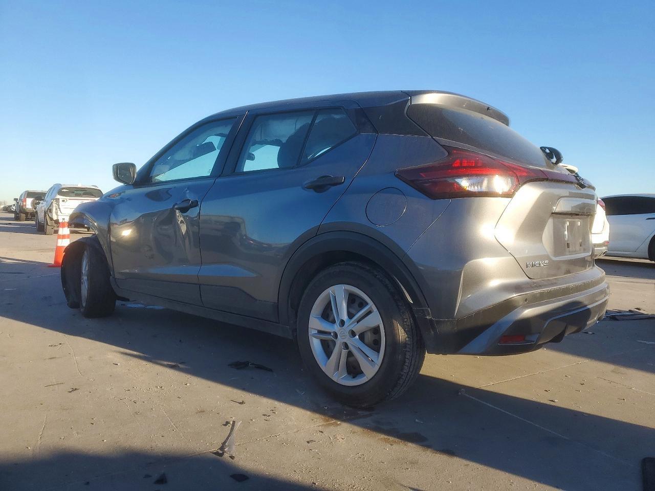 2024 Nissan Kicks S - Фото 2
