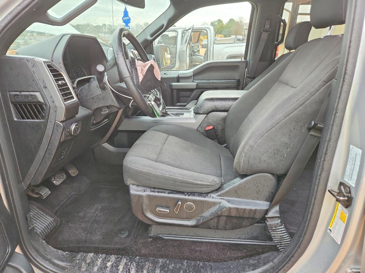 2017 Ford F150 Supercrew - Image 7