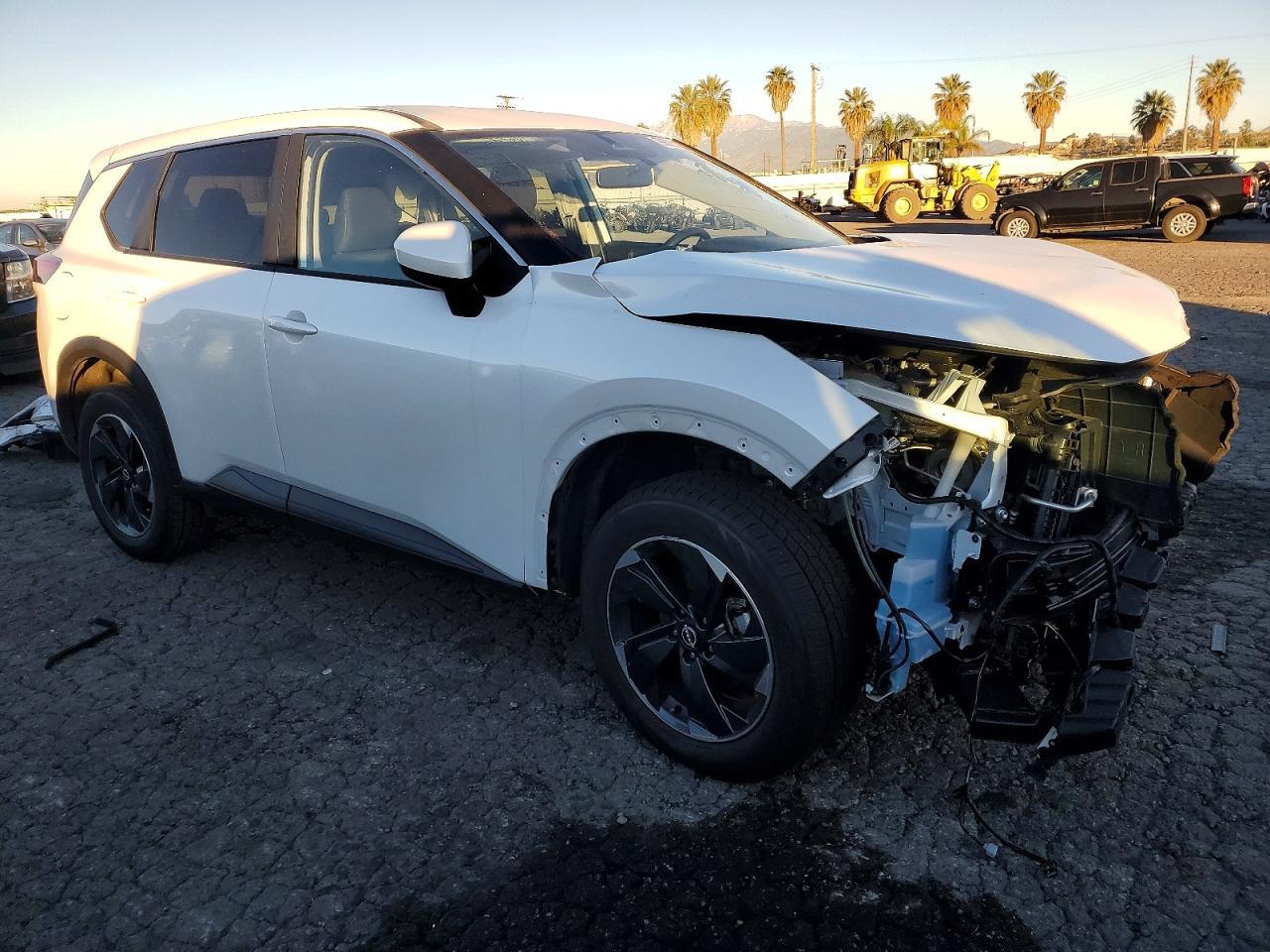 2025 Nissan Rogue Sv - Фото 4