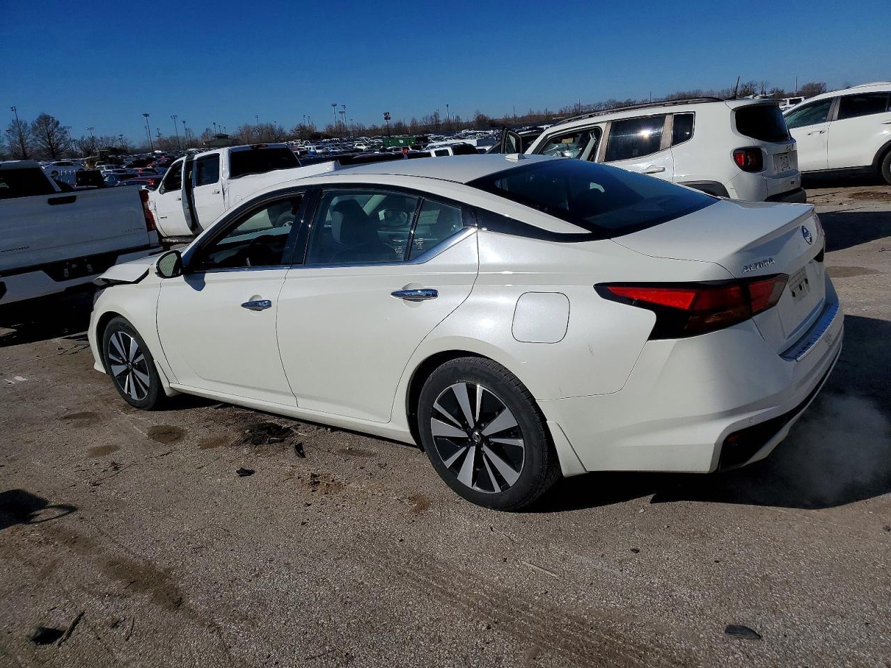 2021 Nissan Altima Sl - Фото 2