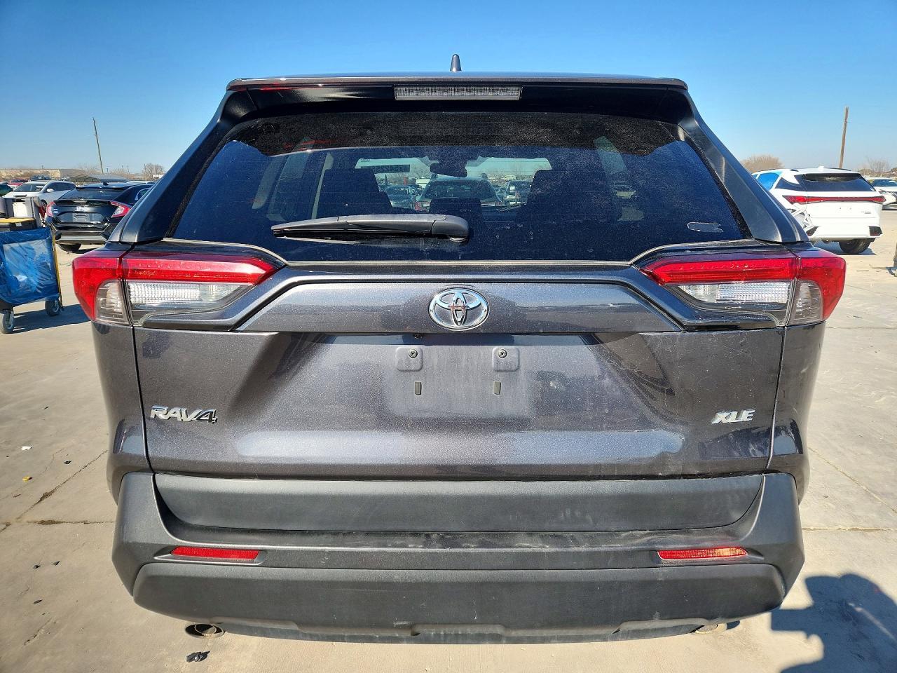 2022 Toyota Rav4 Xle - Фото 6