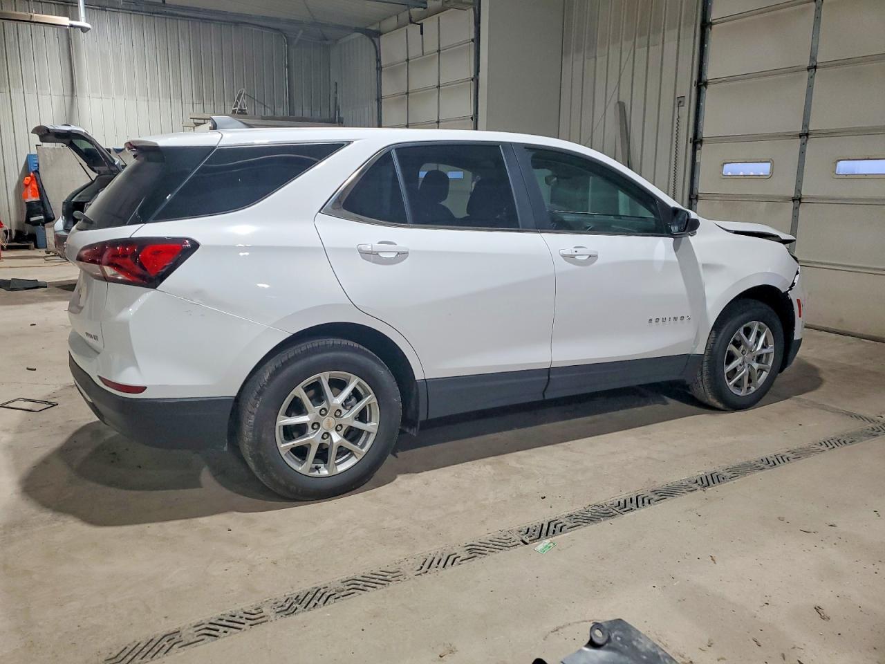 2024 Chevrolet Equinox Lt - Image 3
