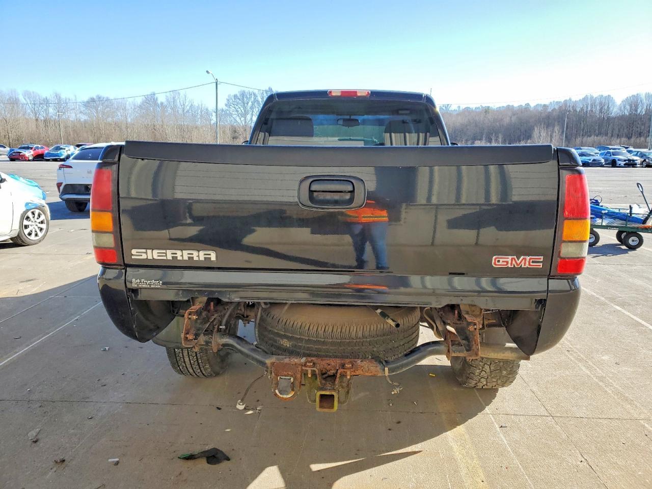 2005 GMC New Sierra K1500 - Image 6