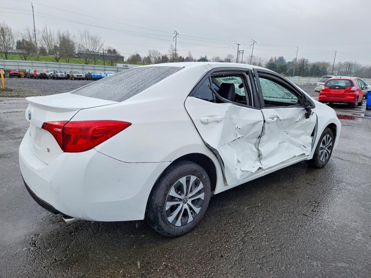 2017 Toyota Corolla L - Фото 3