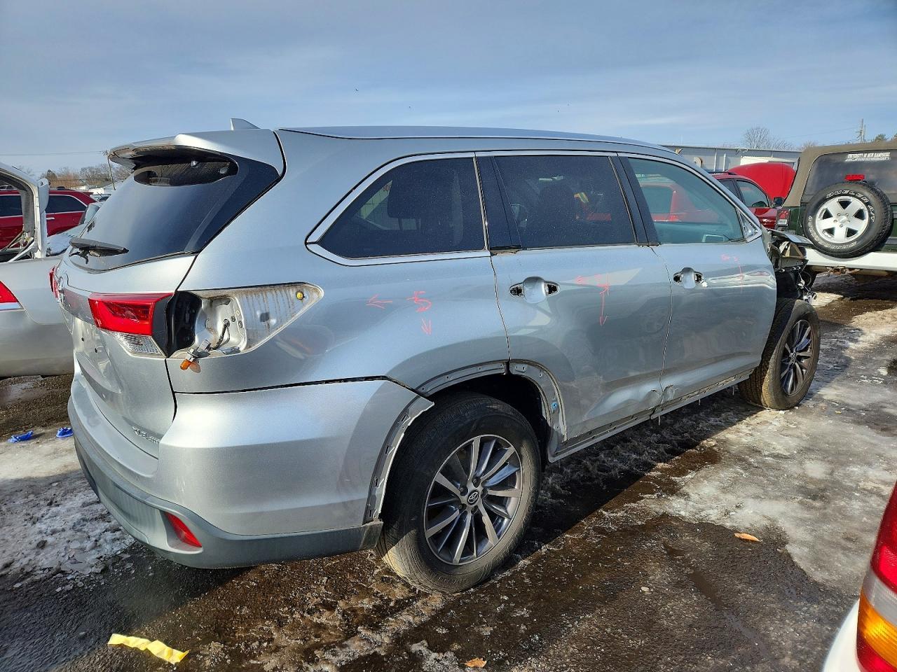 2017 Toyota Highlander Xle - Фото 3