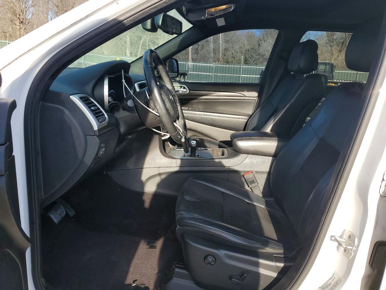 2015 Jeep Grand Cherokee Laredo - Image 7