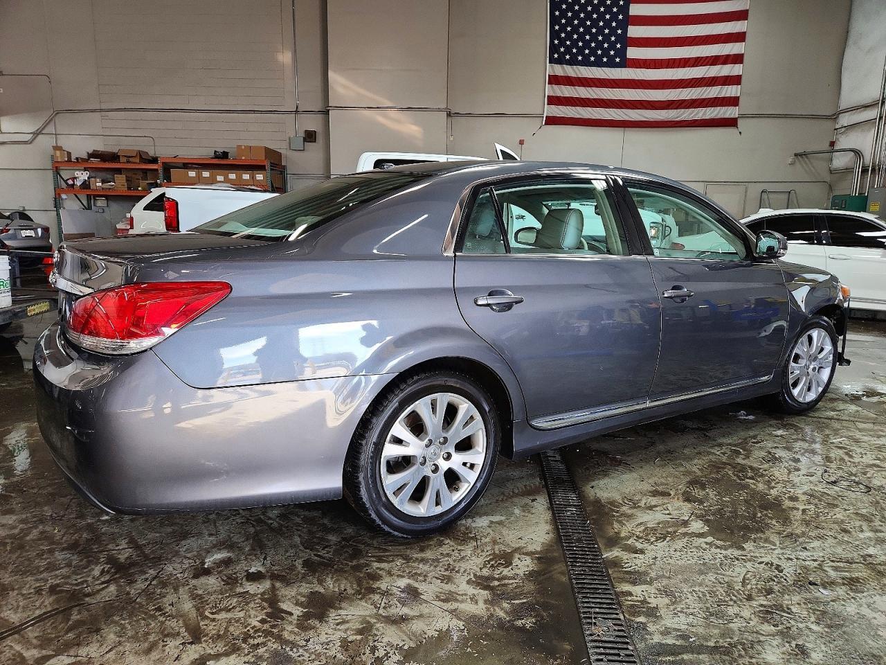 2011 Toyota Avalon Base - Image 3