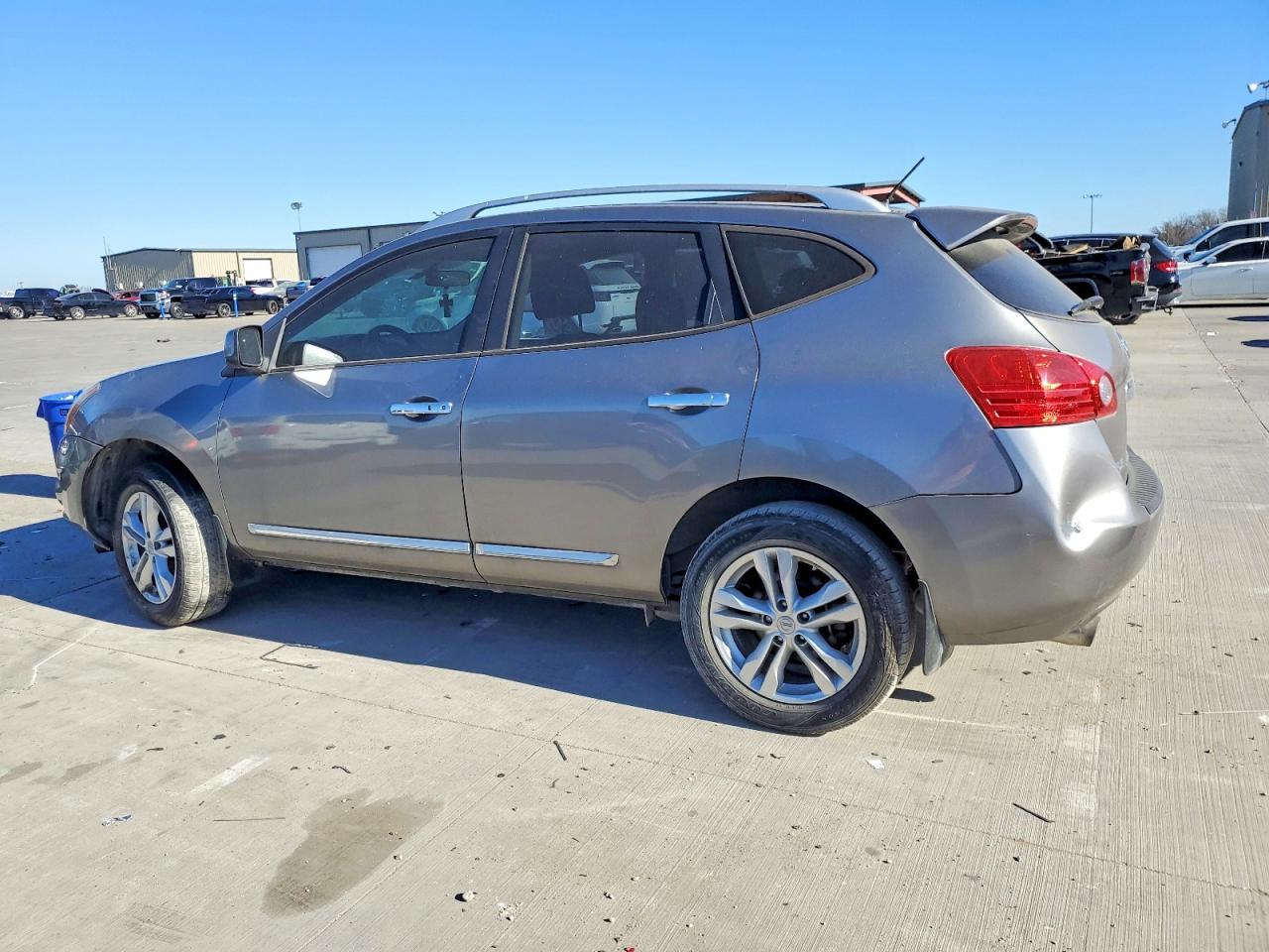 2012 Niss Rogue S - Фото 2