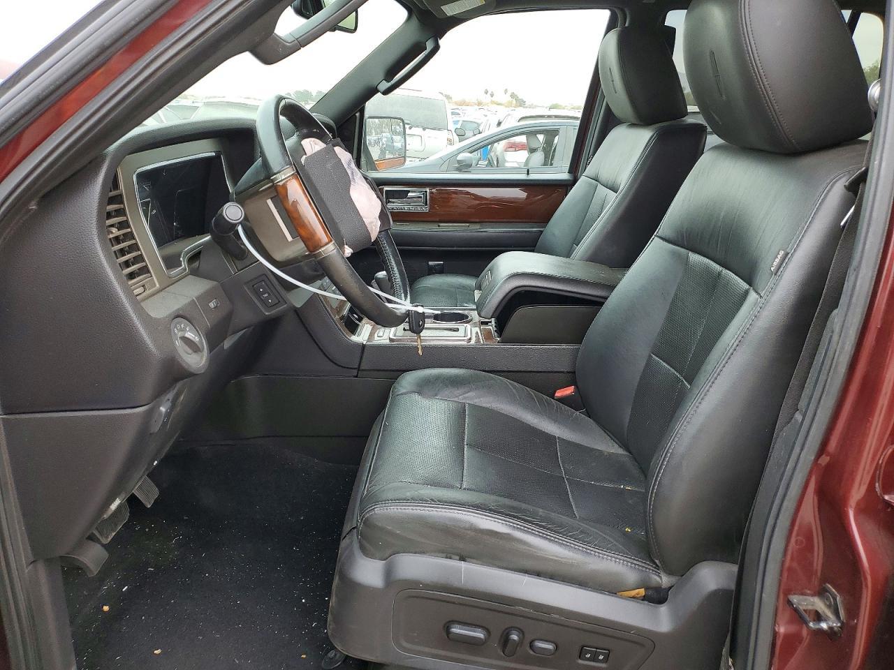 2013 Lincoln Townhouse Navigator - Фото 7