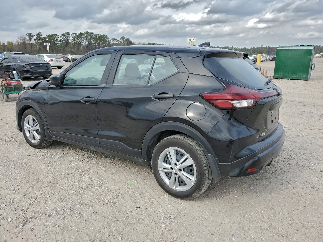 2025 Nissan Kicks Play S - Фото 2