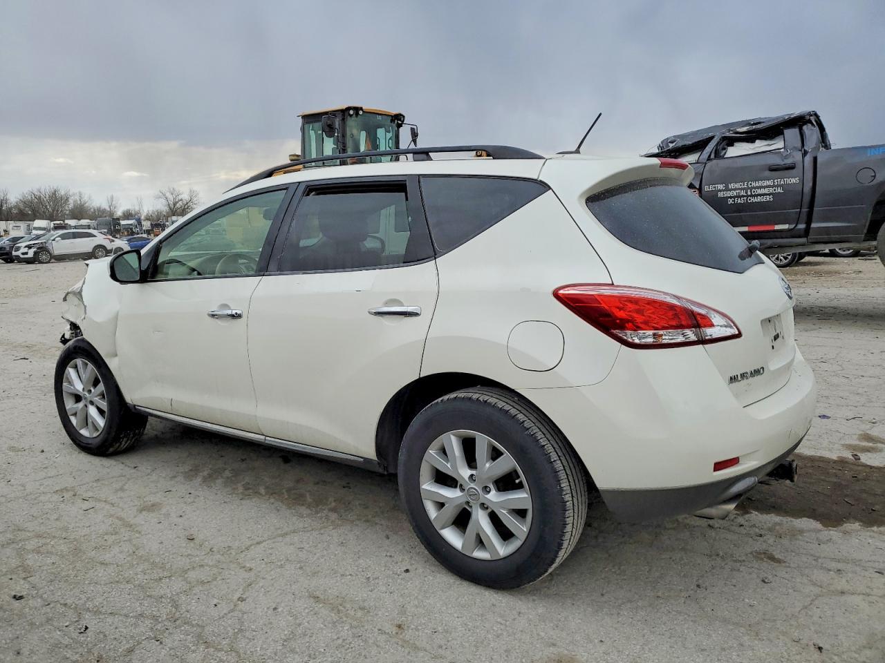 2013 Nissan Murano S - Фото 2