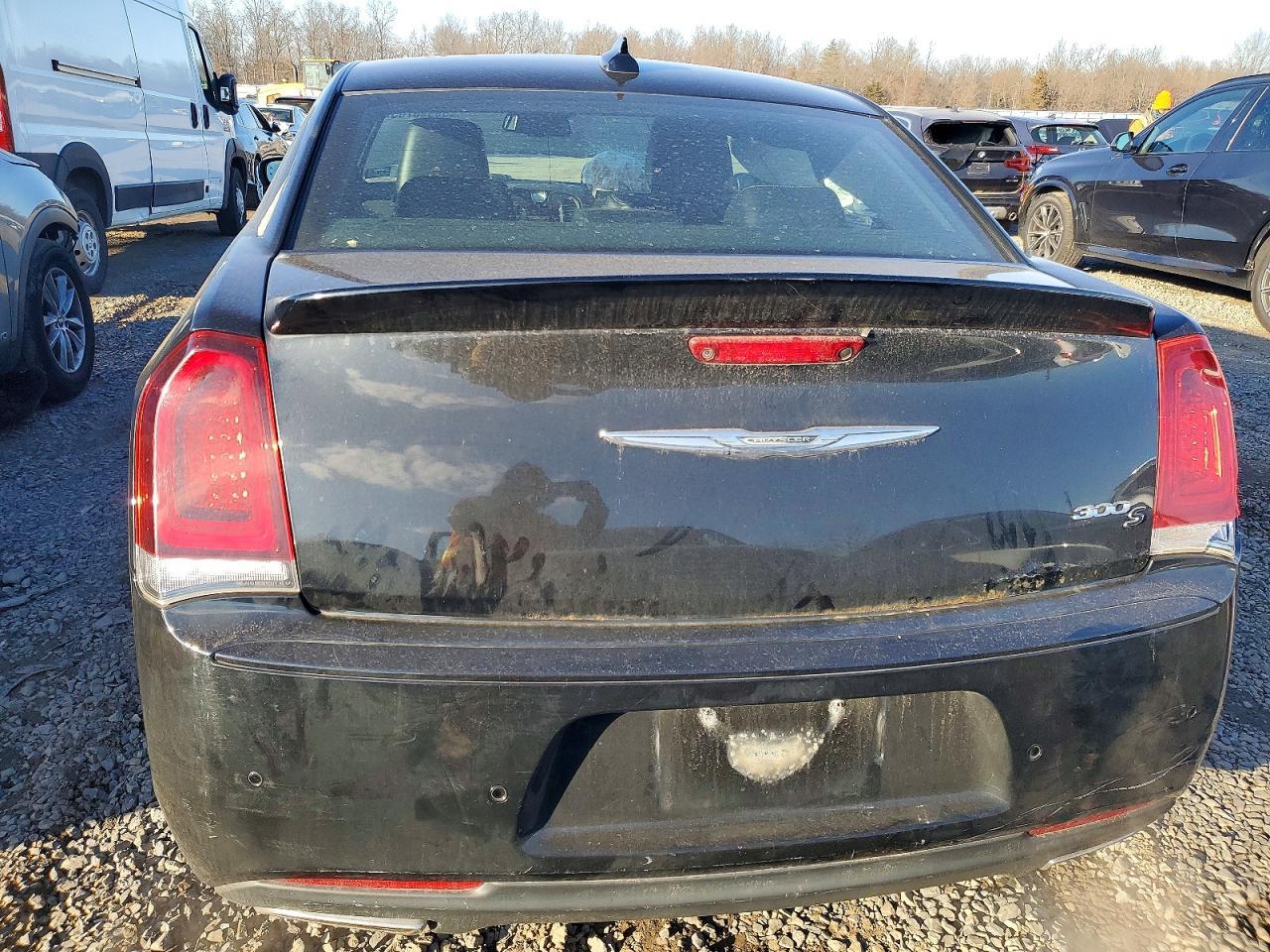 2015 Chrysler 300 S - Фото 6