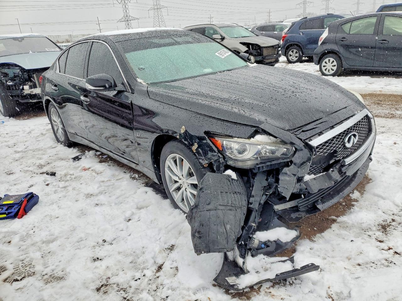 2015 Infiniti Q50 Premium - Image 4
