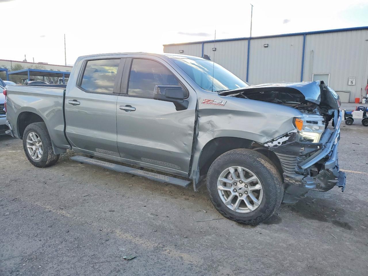 2023 Chevrolet Silverado K1500 Rst - Image 4