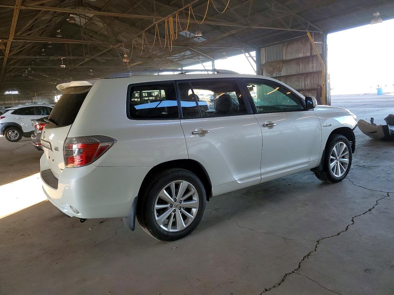 2009 Toyota Highlander Hybrid Limited - Image 3