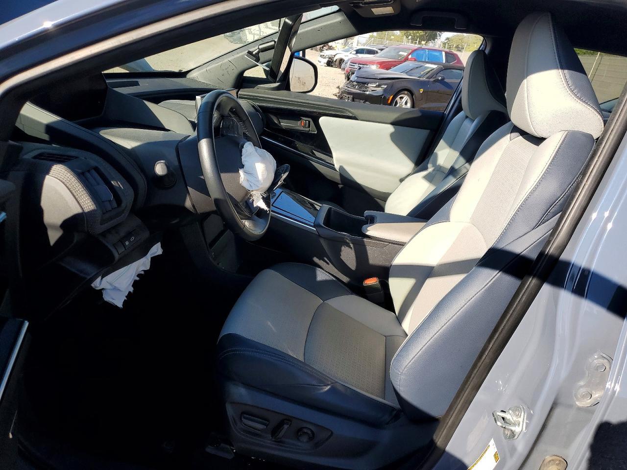 2023 Toyota Utility - Фото 7