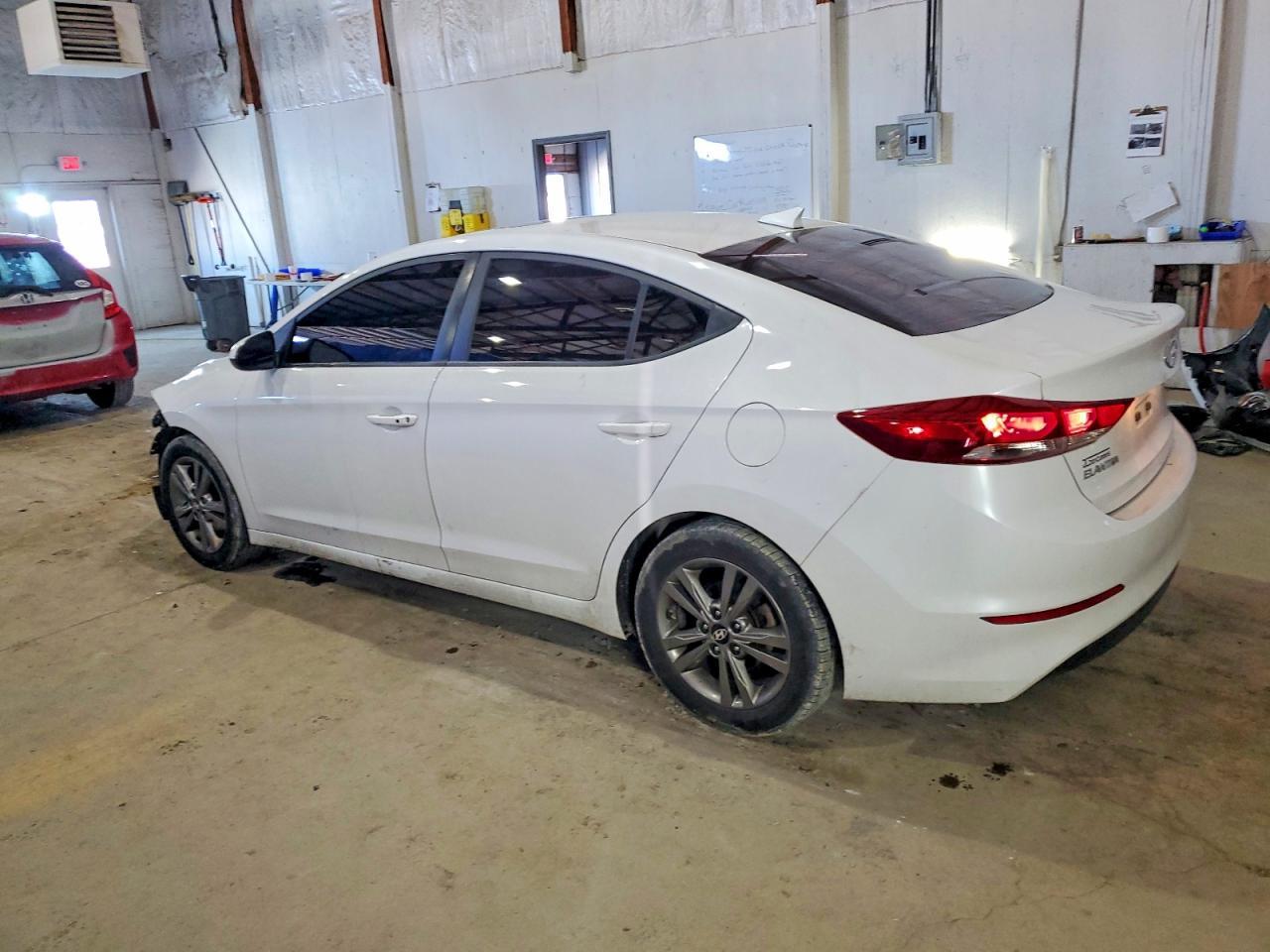 2018 Hyundai Elantra Sel - Фото 2