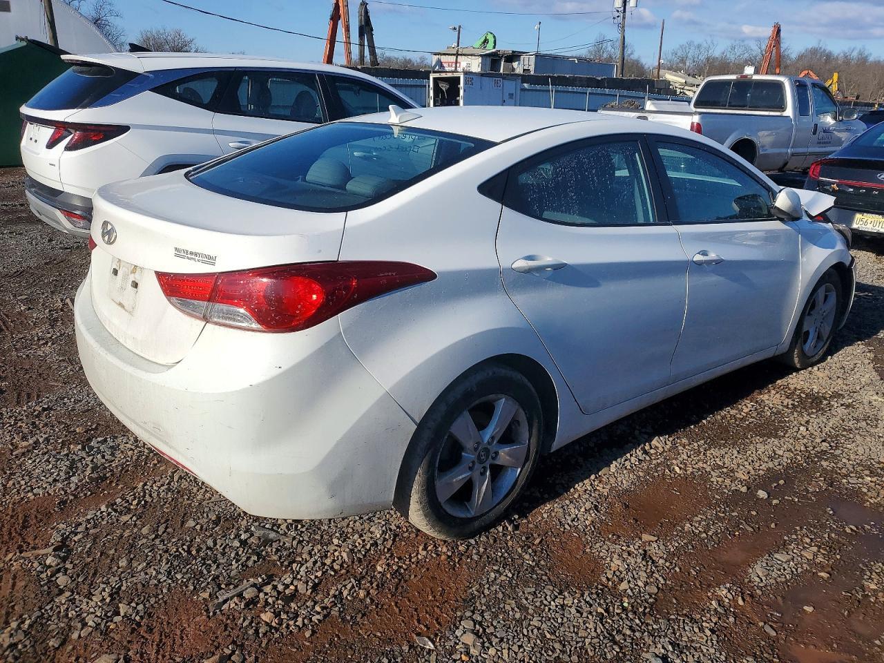 2013 Hyundai Elantra Gls - Image 3