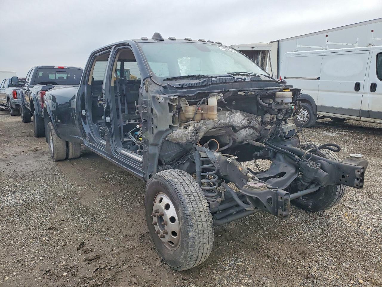 2019 Ram 3500 Laramie - Image 4