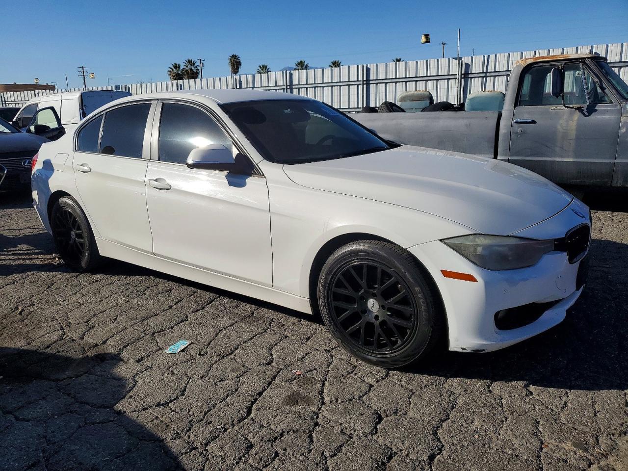 2015 BMW 328 I Sulev - Фото 4