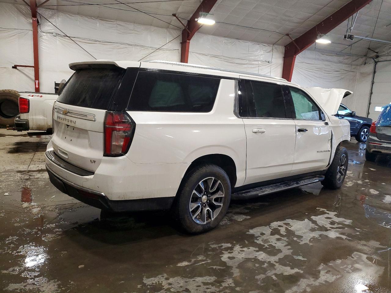 2022 Chevrolet Suburban K1500 Lt - Фото 3