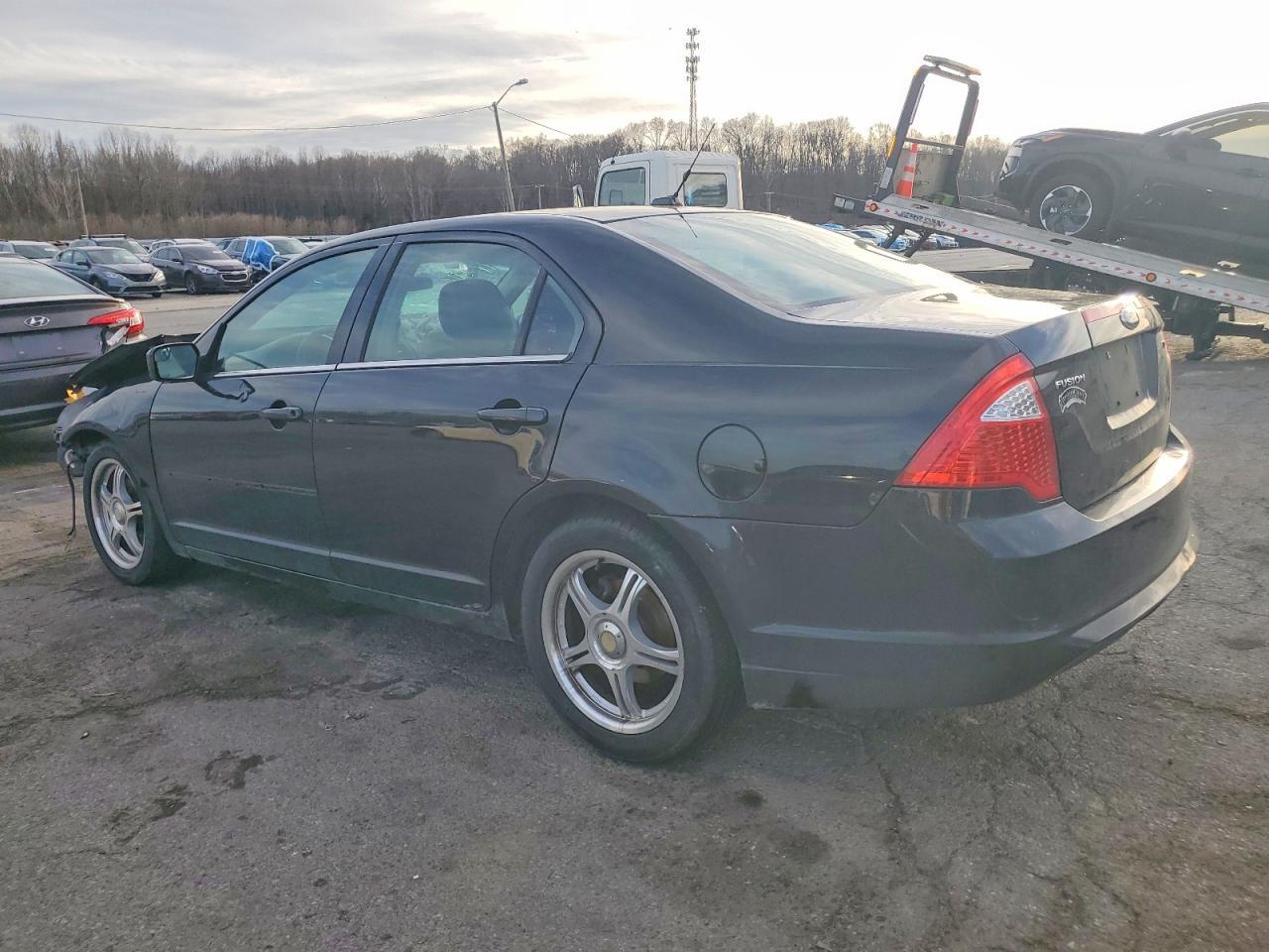 2011 Ford Fusion Se - Фото 2