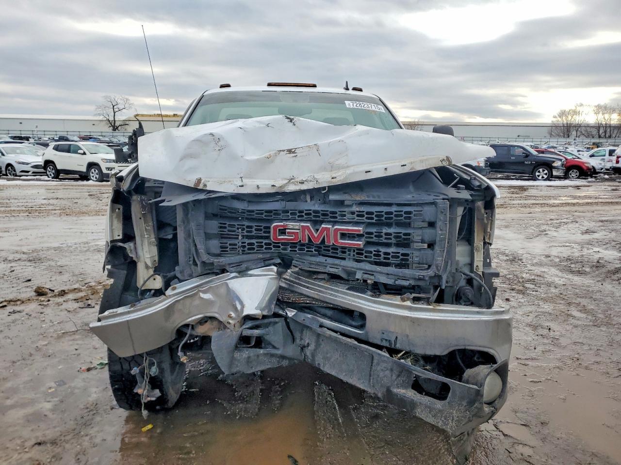 2012 GMC Sierra K2500 Heavy Duty - Image 5