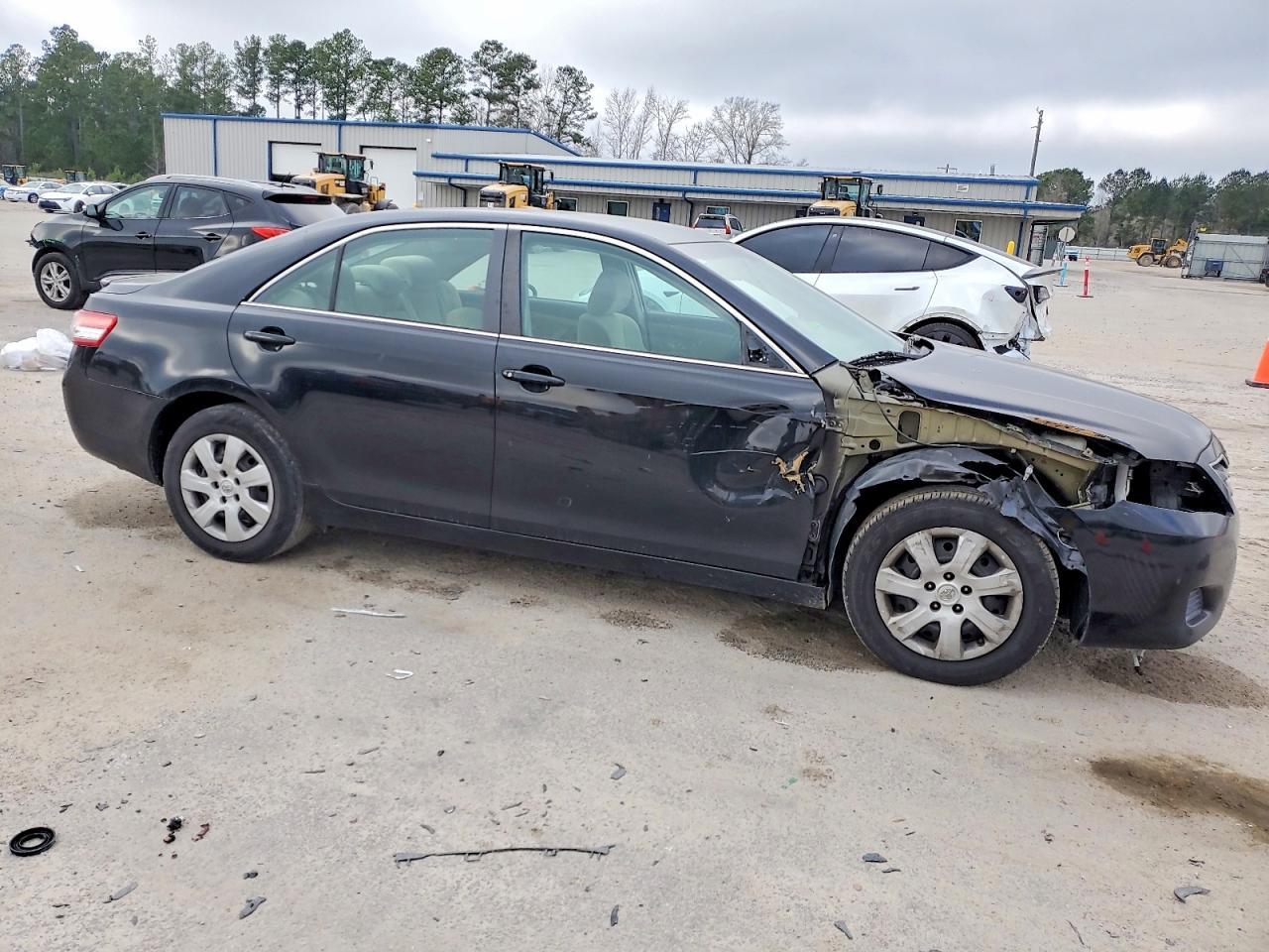 2011 Toyota Camry Base - Фото 4