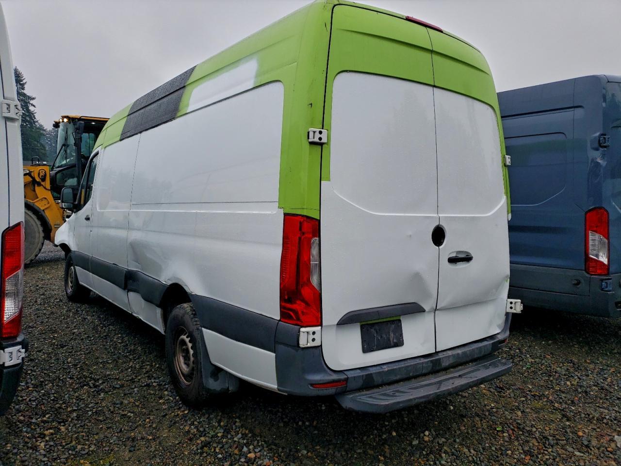 2019 Mercedes Benz Sprinter 2500/3500 Utility / Service Van - Фото 2