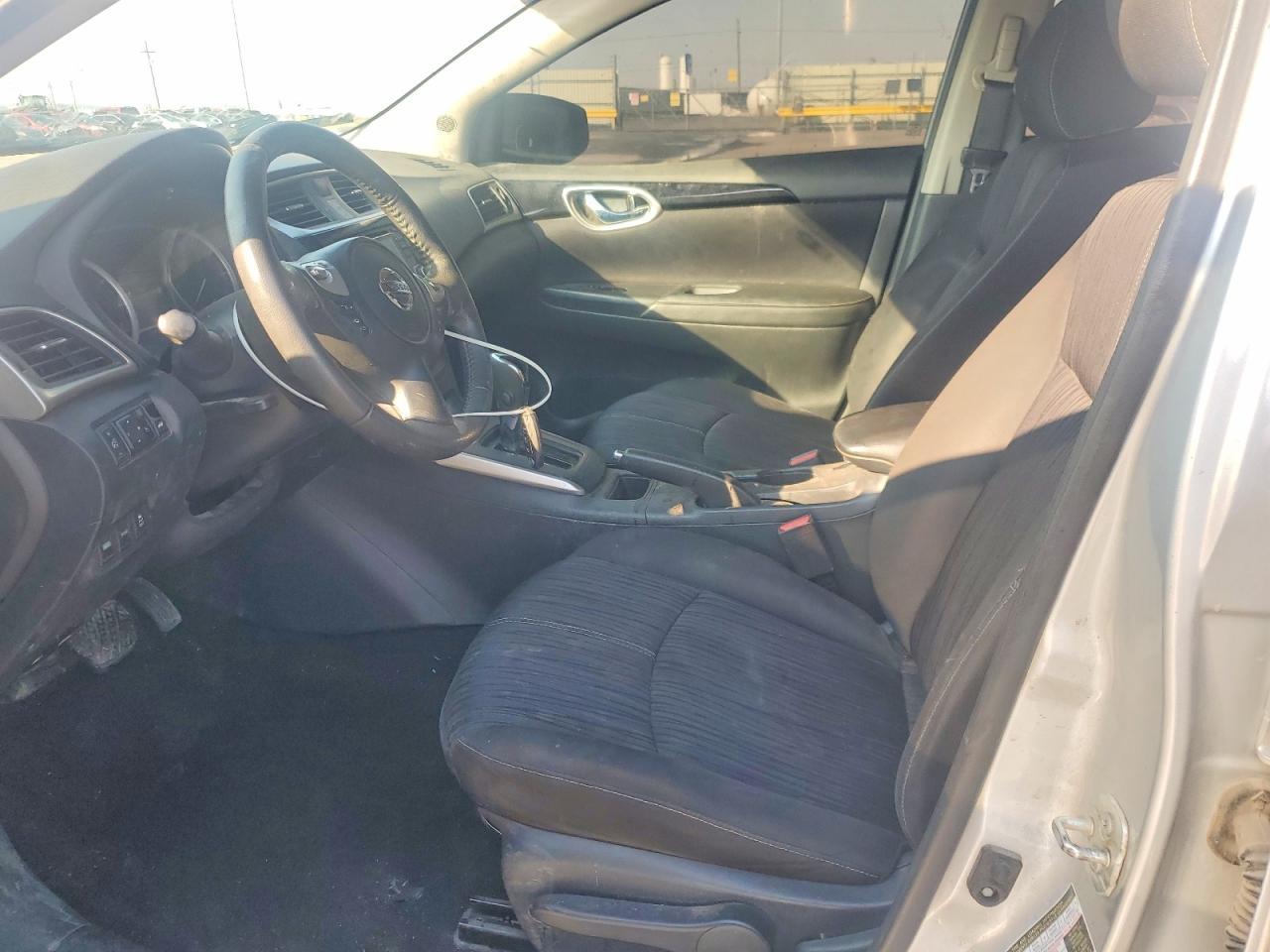 2017 Nissan Sentra - Фото 7