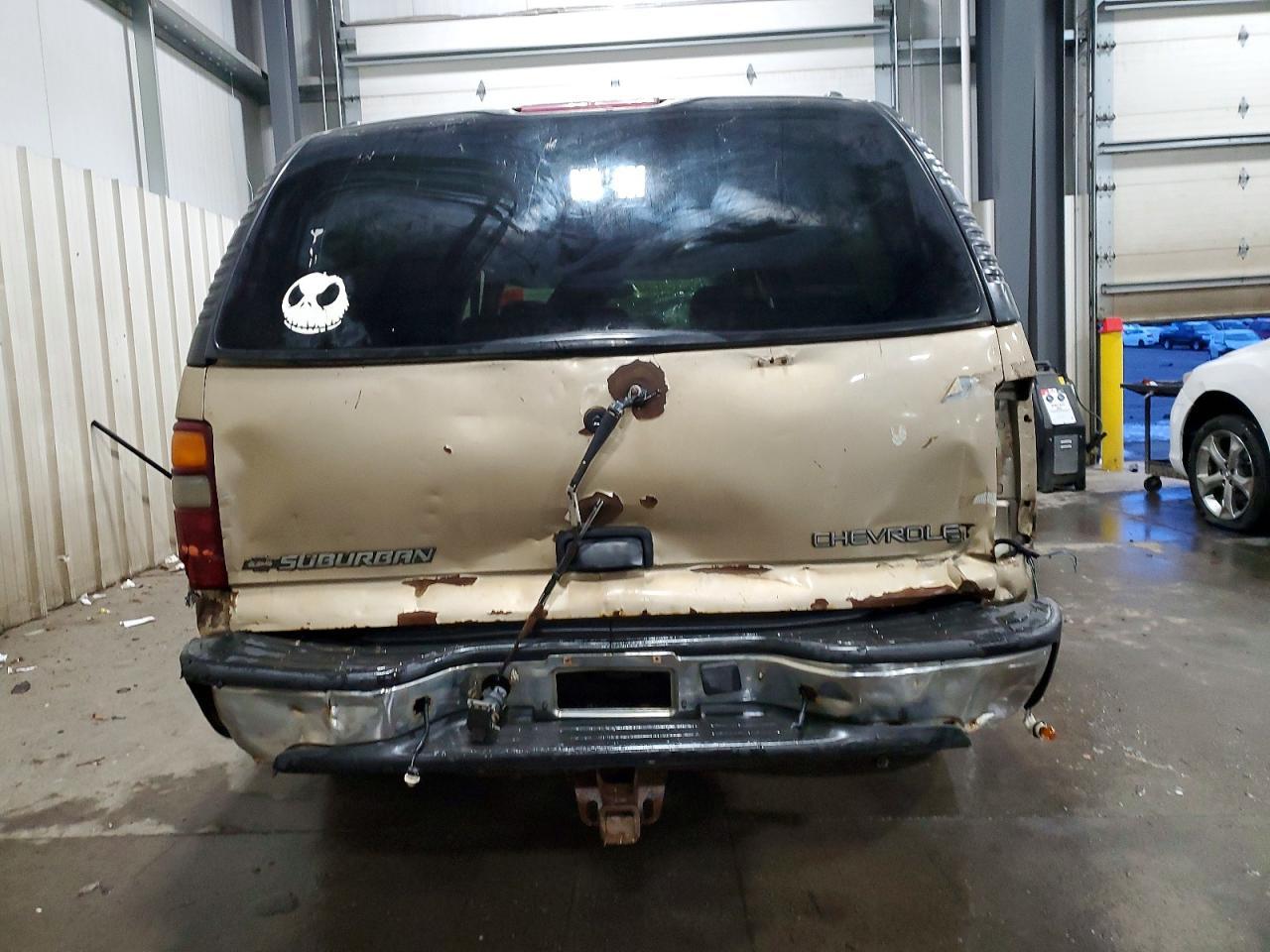 2005 Chevrolet Suburban K1500 - Image 6