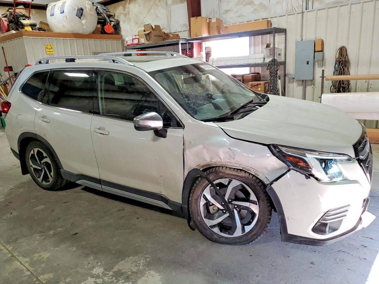 2024 Subaru Forester Touring - Фото 4