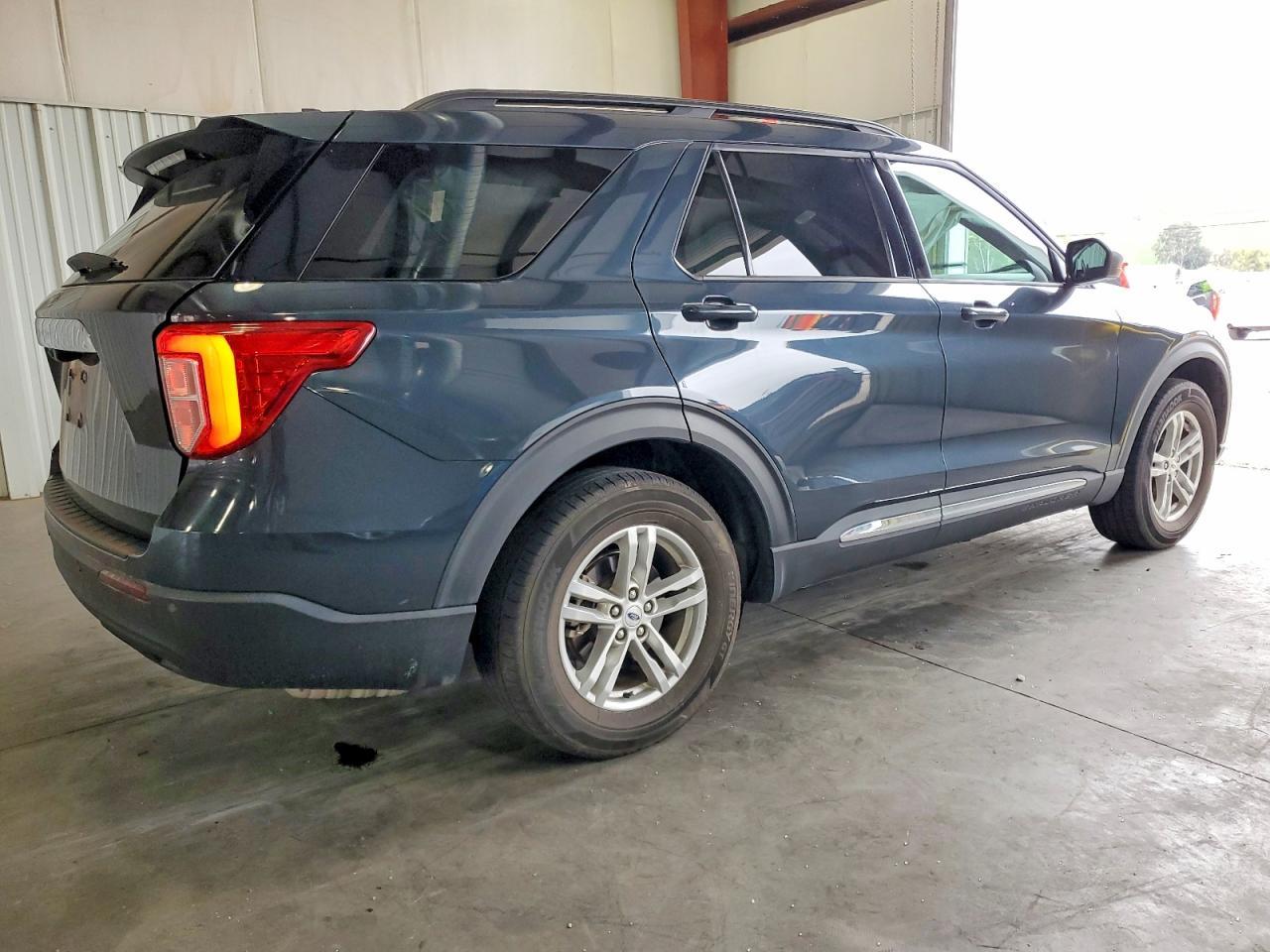 2023 Ford Explorer Xlt - Фото 3