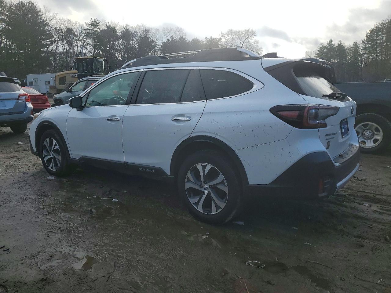 2021 Subaru Outback Touring - Image 2