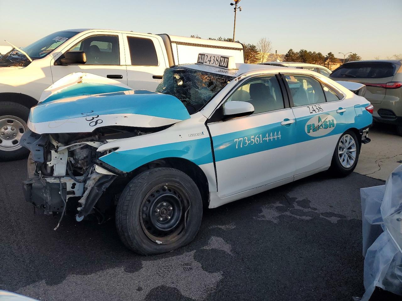 2016 Toyota Camry Hybrid